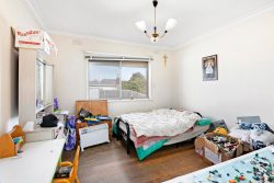 30 View St, St Albans VIC 3021, Australia