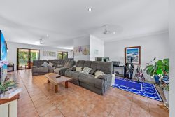 8 Wahoo Ct, Jubilee Pocket QLD 4802, Australia