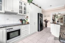 4 Whitton Ct, Rowville VIC 3178, Australia