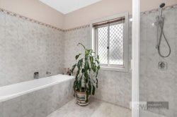 4 Whitton Ct, Rowville VIC 3178, Australia