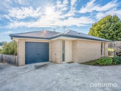 Unit 2/8 Zeehan St, Warrane TAS 7018, Australia