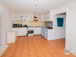 32 Zouch St, Wellington NSW 2820, Australia