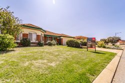 5 Bandol Gardens, Secret Harbour WA 6173, Australia