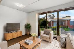 Unit 5/207 Churchill Ave, Sandy Bay TAS 7005, Australia