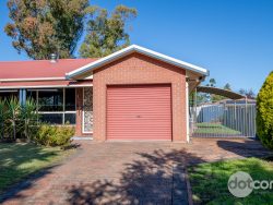 Unit 1/125 Cobbora Rd, Dubbo NSW 2830, Australia