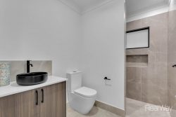 79 Danbulla St, South Ripley QLD 4306, Australia