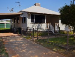 158 Emu St Longreach QLD 4730, Australia