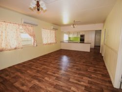 158 Emu St Longreach QLD 4730, Australia