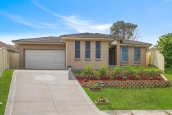 29 Farrier Cres, Hamlyn Terrace NSW 2259, Australia