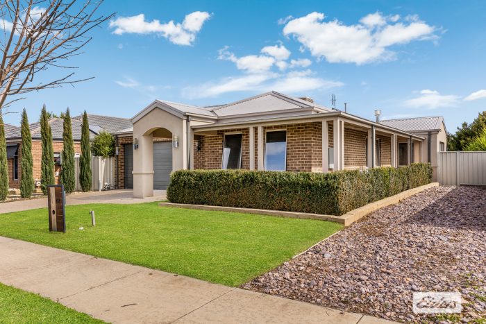 62 Garden Dr, Epsom VIC 3551, Australia