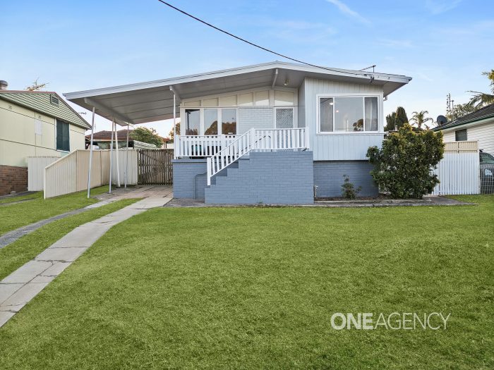 9 Garrard Ave, Mount Warrigal NSW 2528, Australia