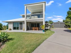 22 Azure Ct, Dundowran Beach QLD 4655, Australia