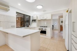 5 Coolabah Ct, Banora Point NSW 2486, Australia