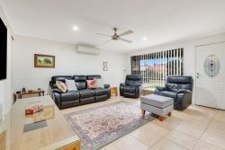 5 Coolabah Ct, Banora Point NSW 2486, Australia