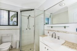 1 Kensington Pl, Mardi NSW 2259, Australia