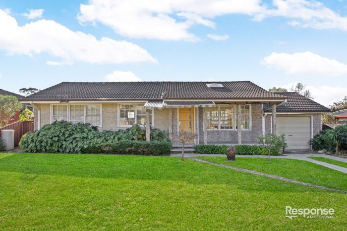 30 Lodge Ave, Old Toongabbie NSW 2146, Australia