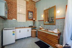 29 Manning St, Binalong NSW 2584, Australia