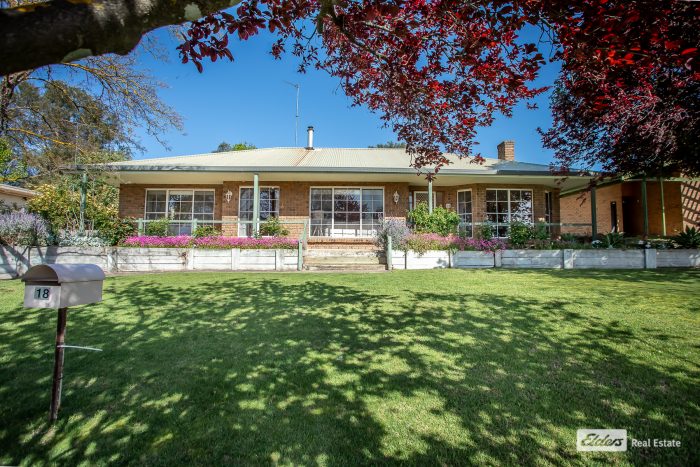 18 Memorial Dr, Naracoorte SA 5271, Australia