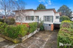 28 Middle Rd, Devonport TAS 7310, Australia