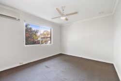 16 Sutherland Cl N, Guildford WA 6055, Australia