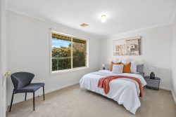 28 Parkview Cres, Jerrabomberra NSW 2619, Australia