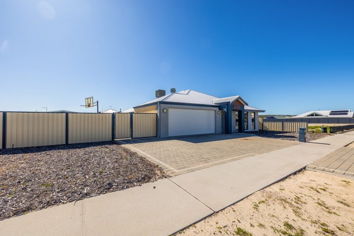 3 Revilo St, Lancelin WA 6044, Australia