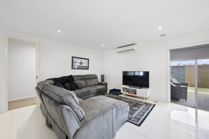 6 Ludbrook Ct, Brown Hill VIC 3350, Australia