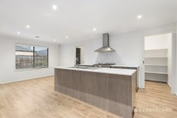 8 Swan Walk, Chelsea VIC 3196, Australia