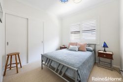 67 The Heights, Hillvue NSW 2340, Australia