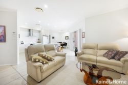 67 The Heights, Hillvue NSW 2340, Australia