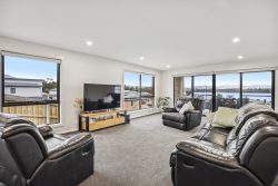 6 Kastoria Court, Granton TAS 7030, Australia