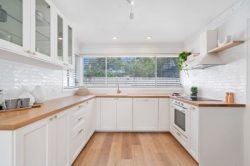 101A Paton St, Woy Woy NSW 2256, Australia