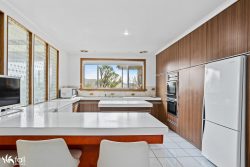 3 Ashbourne Grove, West Moonah TAS 7009, Australia