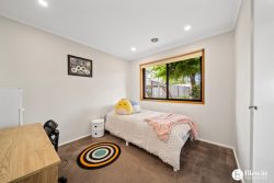 8 Esau Pl, Bonython ACT 2905, Australia