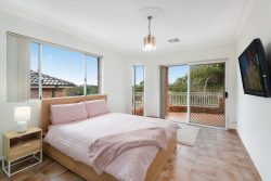 179 Brushwood Dr, Alfords Point NSW 2234, Australia