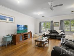 49 Windermere Rd, Lochinvar NSW 2321, Australia