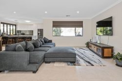 32 Countess Cct, South Yunderup WA 6208, Australia