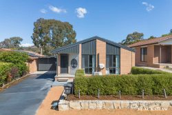 8 Crooke Cl, Calwell ACT 2905, Australia