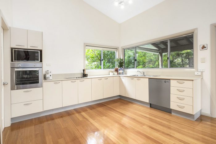 5 Eric St, Bundeena NSW 2230, Australia