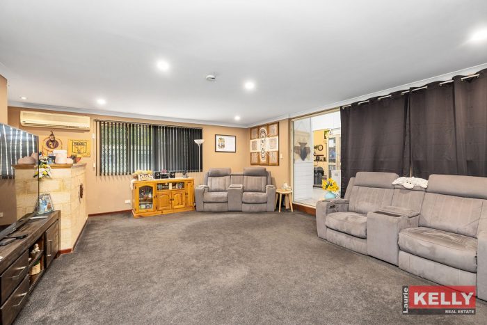 4 Field Ave, Redcliffe WA 6104, Australia