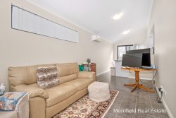 Unit 6/20 Grove St W, Little Grove WA 6330, Australia