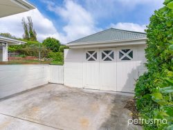 3 Ilfracombe Cres, Sandy Bay TAS 7005, Australia