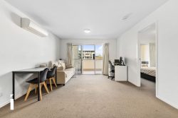 Unit 39/28 Mort St, Braddon ACT 2612, Australia