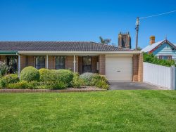 Unit 1/47 James St, Port Fairy VIC 3284, Australia