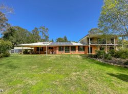 142 Meringandan Rd, Cabarlah QLD 4352, Australia