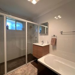 53 Nasmyth St, Young NSW 2594, Australia