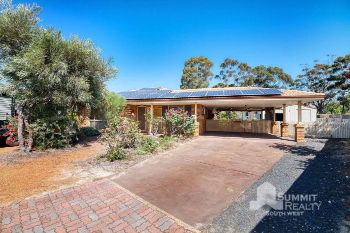 22 Brooksy Pl, Burekup WA 6227, Australia