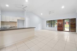 Unit 1/17 Sanctuary Ave, Jubilee Pocket QLD 4802, Australia