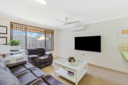 Unit 1/23 Wyuna Rd, Tweed Heads West NSW 2485, Australia