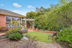 7 St Marks Cl, Dingley Village VIC 3172, Australia